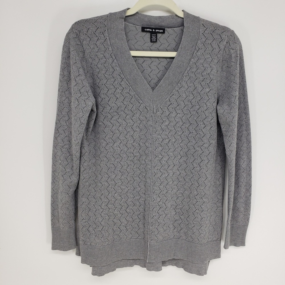 Cable & Gauge Pointelle Knit Sweater Womens S Gray Chevron V Neck Long Sleeve